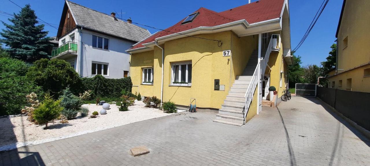 Hi-Bp Garden City Batsanyi Apartment 3 Rooms, Apartment Upstairs Near The City Train With Free Parking Будапешт Экстерьер фото