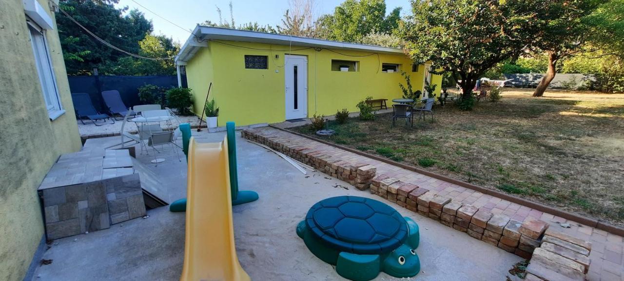Hi-Bp Garden City Batsanyi Apartment 3 Rooms, Apartment Upstairs Near The City Train With Free Parking Будапешт Экстерьер фото