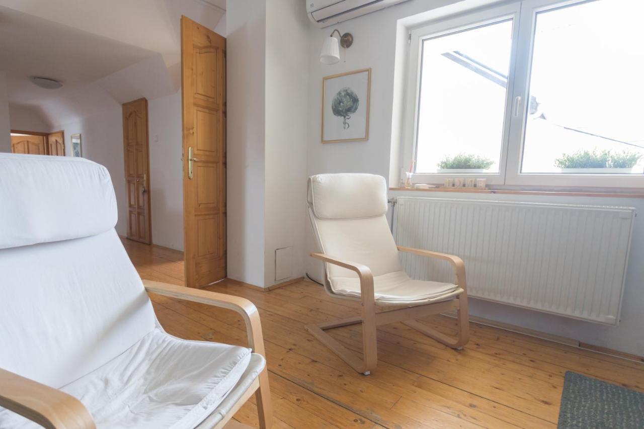 Hi-Bp Garden City Batsanyi Apartment 3 Rooms, Apartment Upstairs Near The City Train With Free Parking Будапешт Экстерьер фото